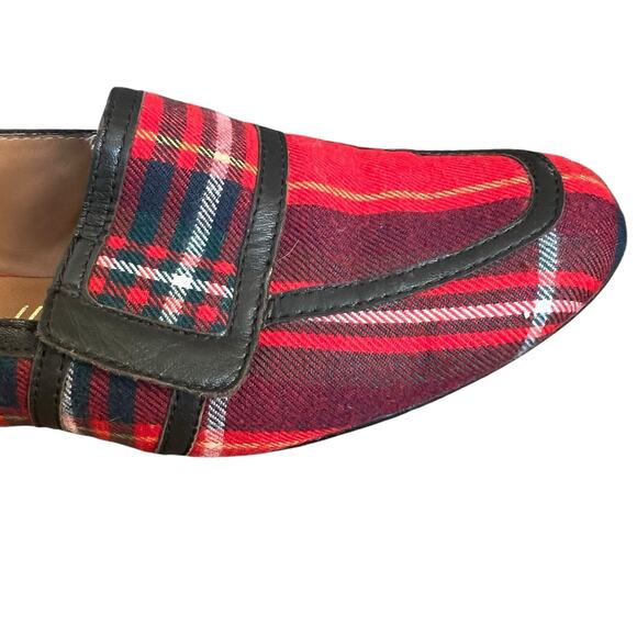 Bettye Muller Women's Red Tartan Plaid Loafers Flats Size 6 - Picture 6 of 13